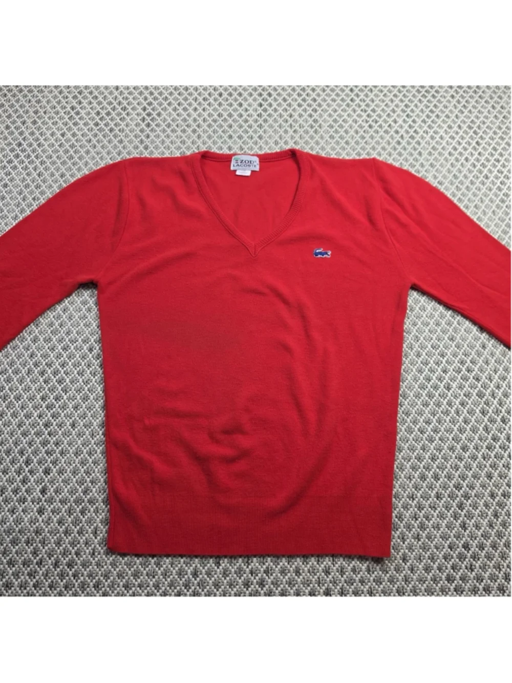 Vintage IZOD Lacoste 100% Cashmere Sweater Red V Neck Crocodile Logo Preppy